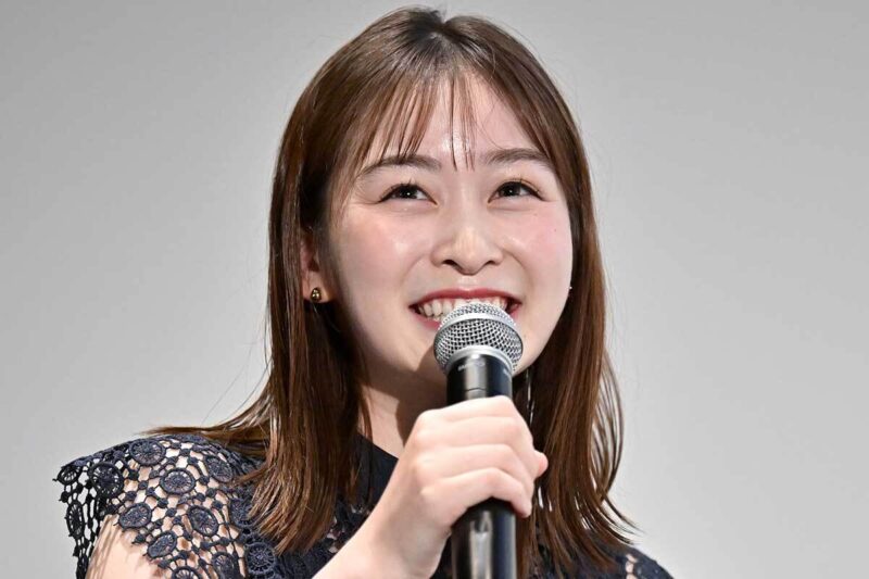 日テレ退社の岩田絵里奈がフリー転身後初仕事 生放送に登場…齊藤京子とともにMCのサムネイル