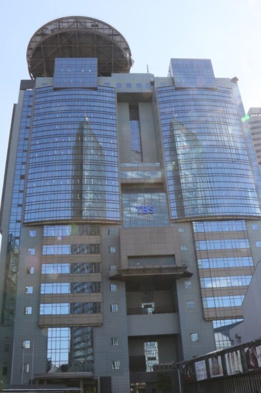 ＜ラヴィット！＞ゲスト出演の人気アイドル 6万2500円の“自腹”にガックリ 「櫻坂に払わせていいんですか！？」のサムネイル